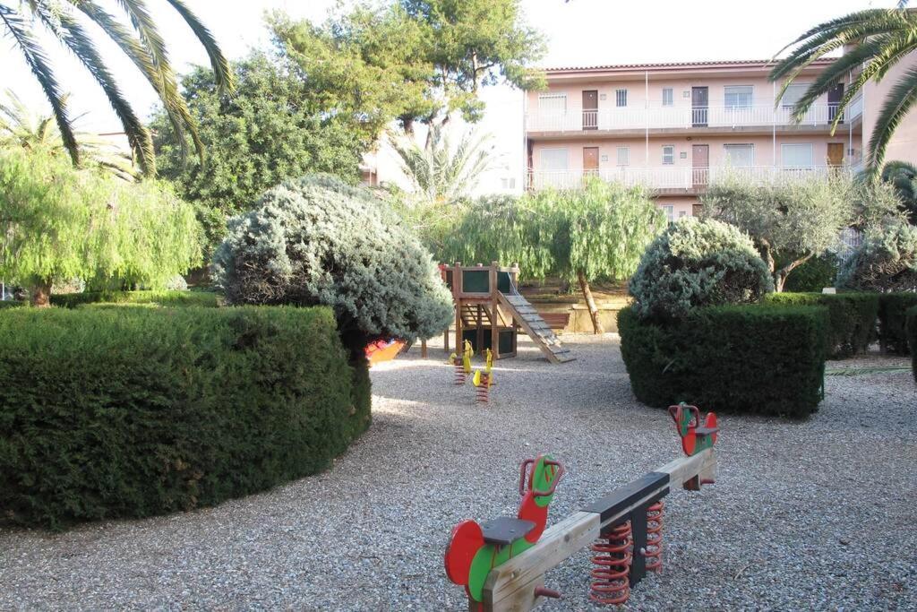 Apartment In Front Of Arrabassada Beach Tarragona Buitenkant foto